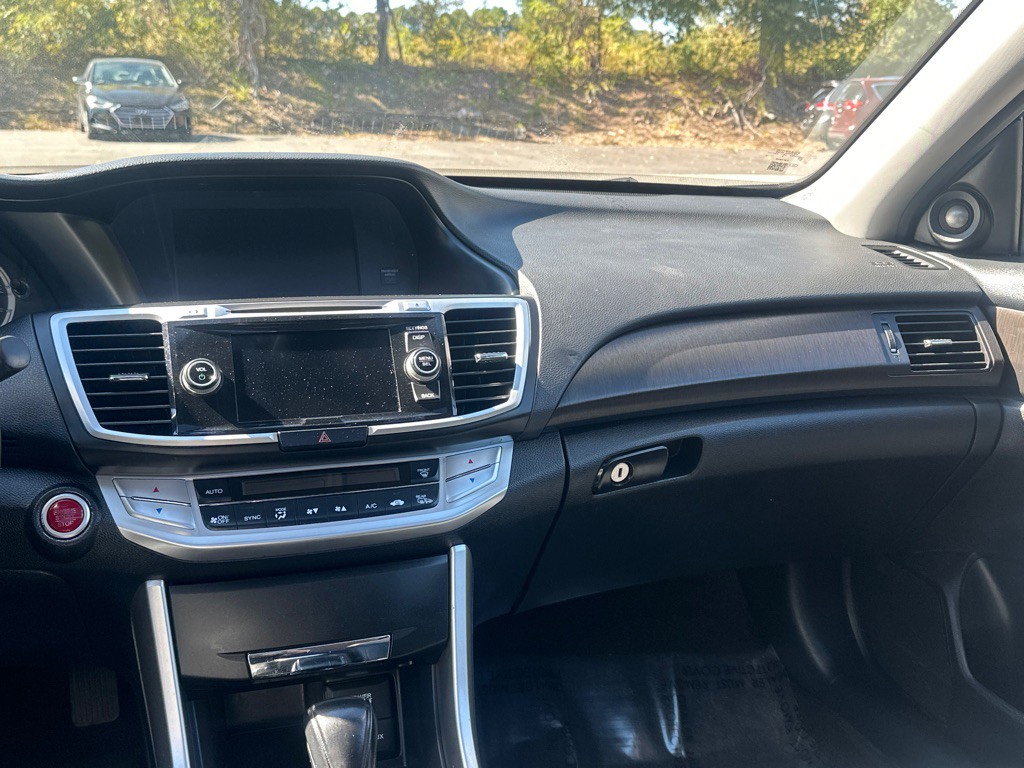 2014 Honda Accord Image 28