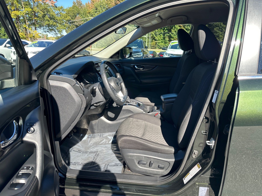 2019 Nissan Rogue Image 11