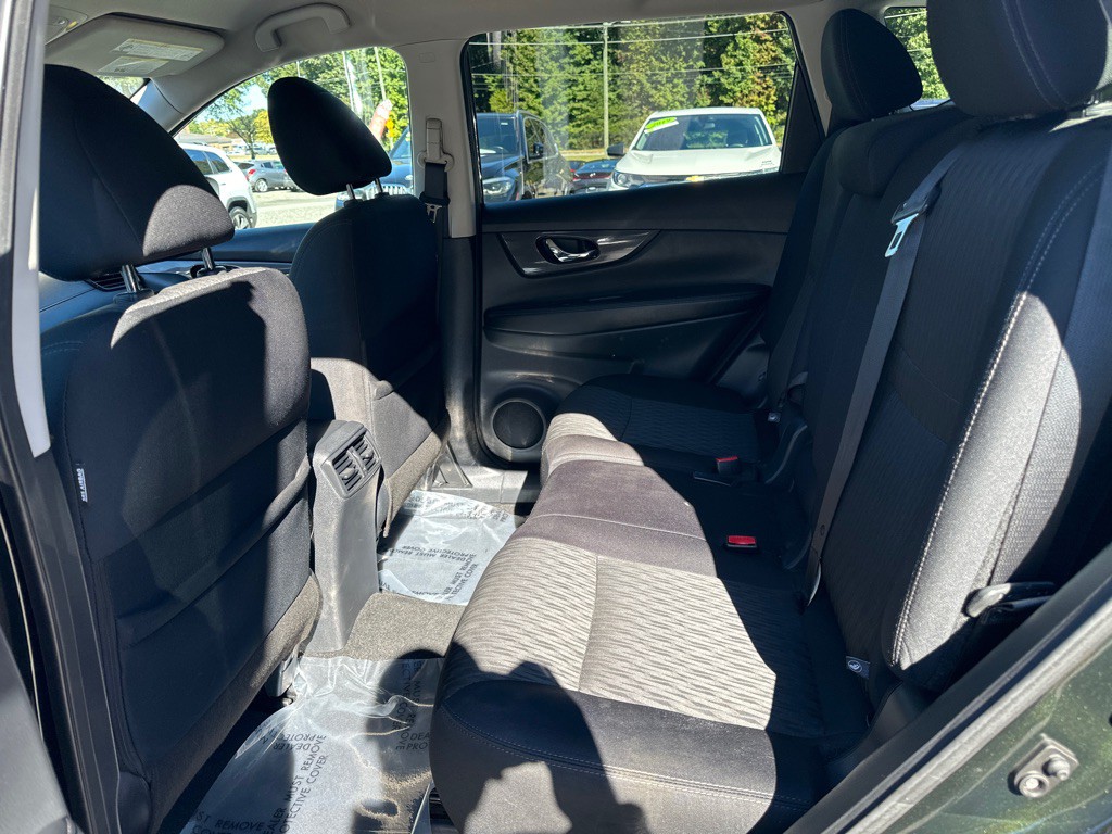 2019 Nissan Rogue Image 17