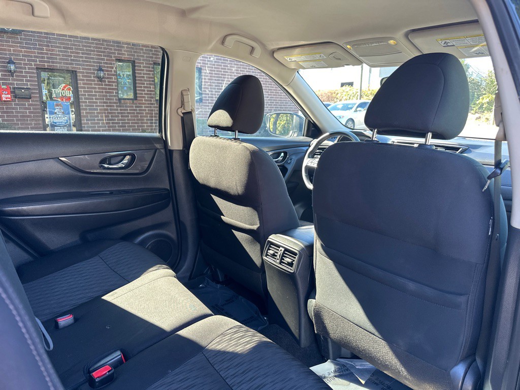 2019 Nissan Rogue Image 23