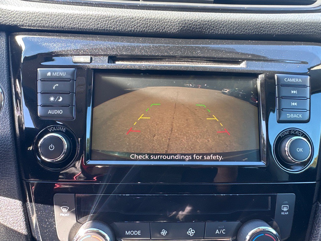 2019 Nissan Rogue Image 40