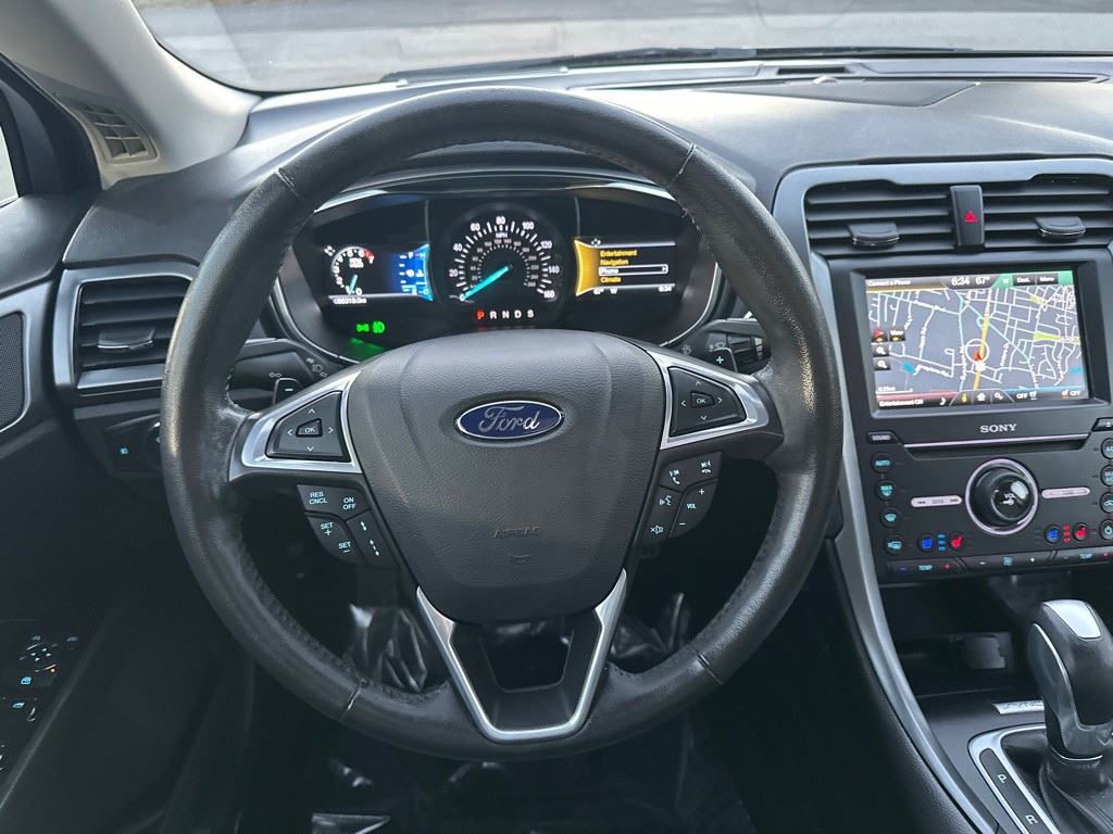2016 Ford Fusion Image 23