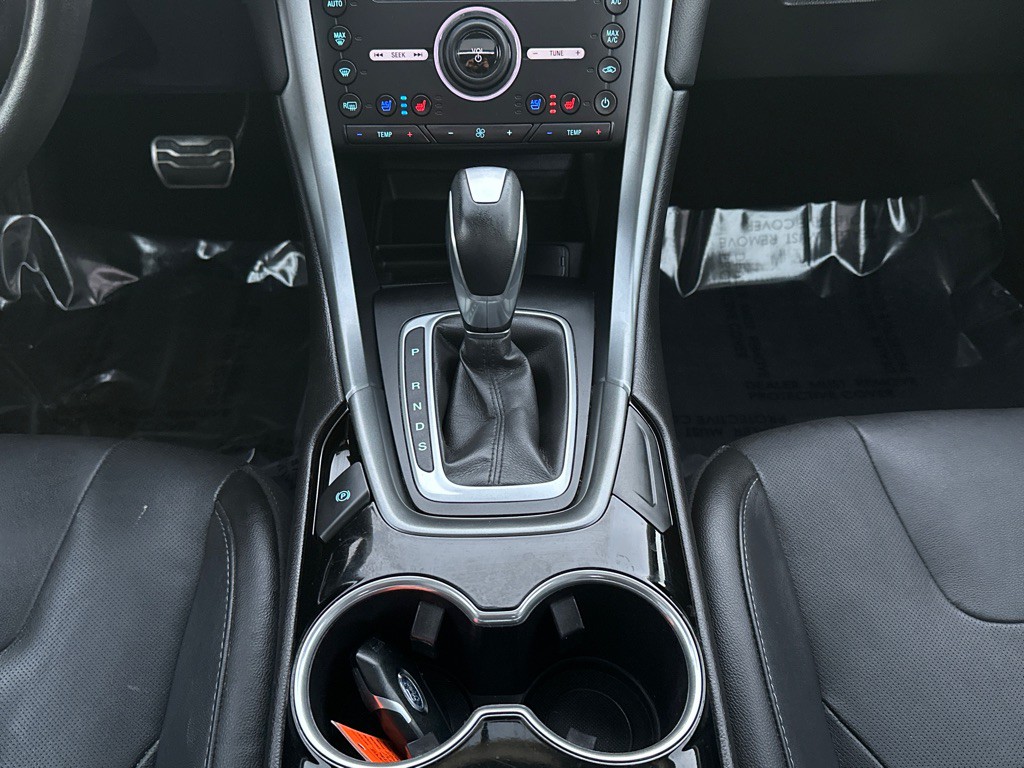 2016 Ford Fusion Image 26