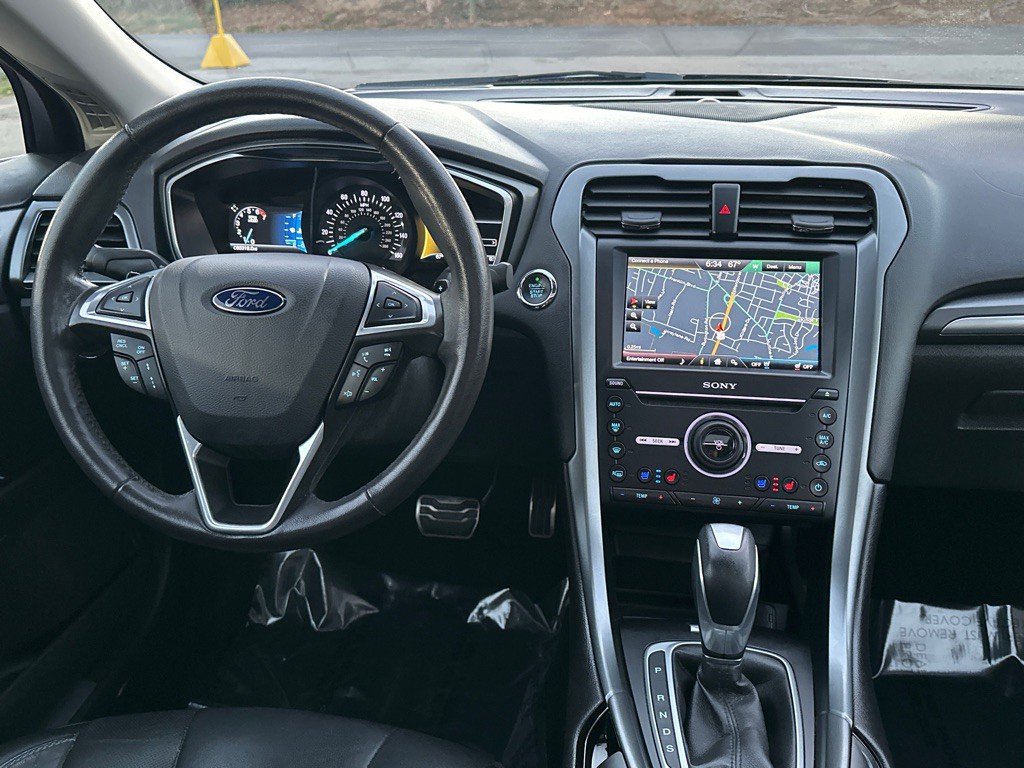 2016 Ford Fusion Image 27