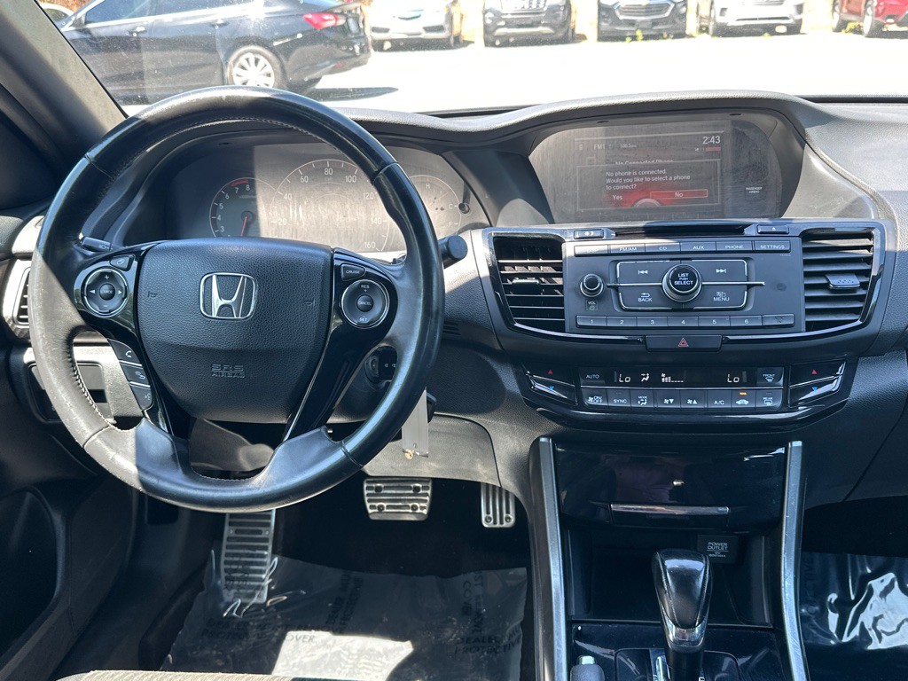 2016 Honda Accord Image 22