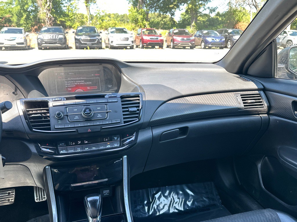 2016 Honda Accord Image 23