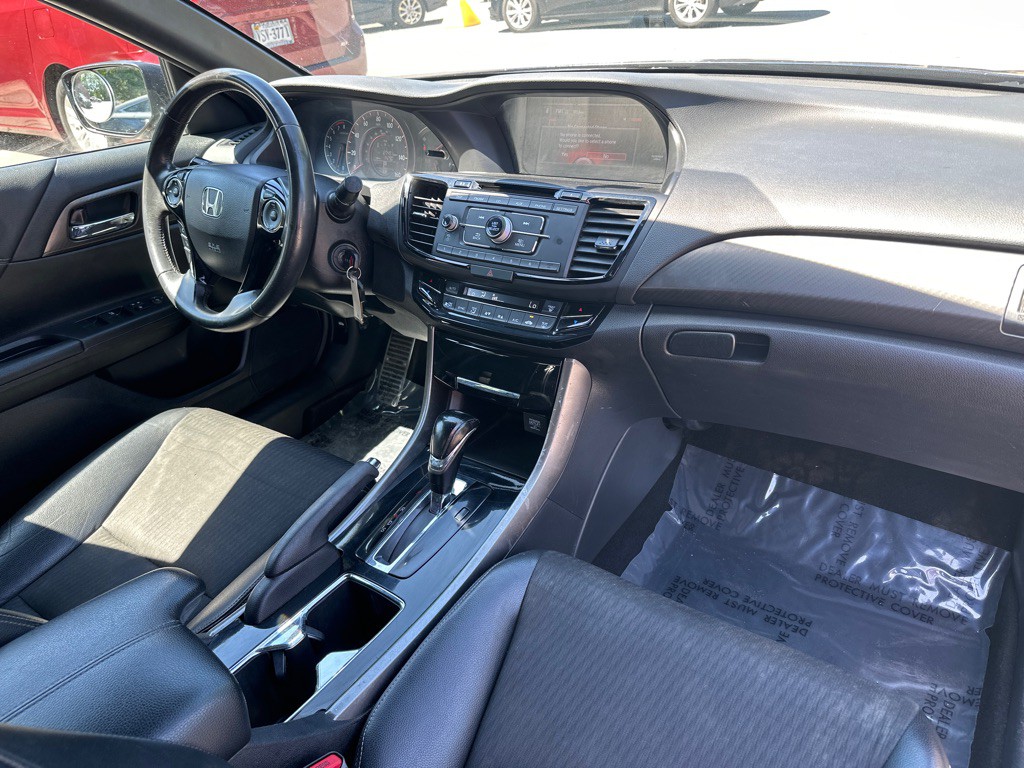 2016 Honda Accord Image 16