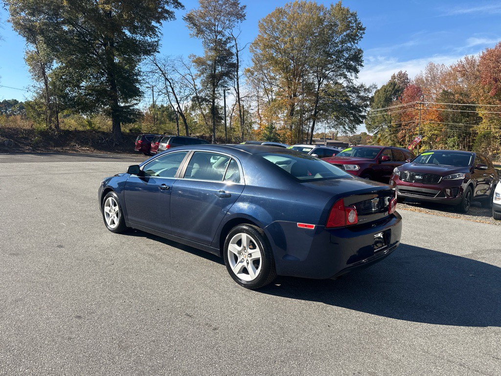 2011 Chevrolet Malibu Image 5