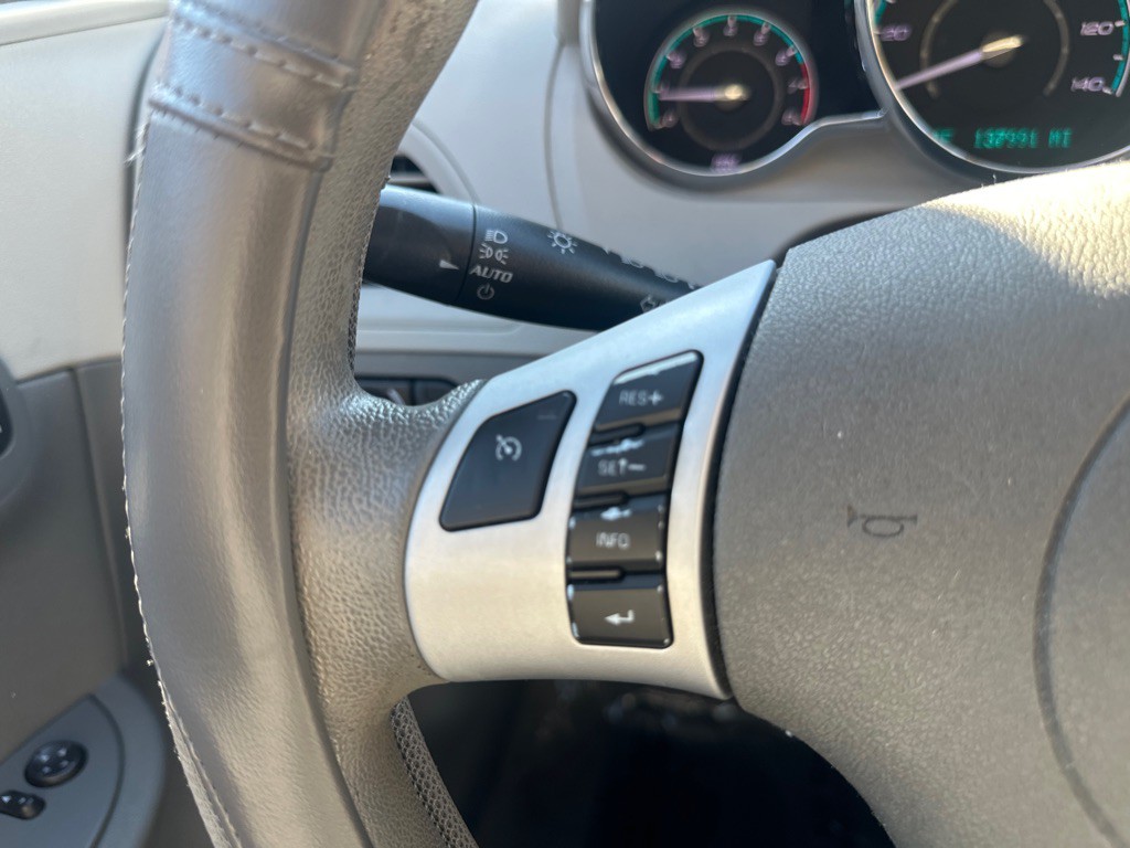 2011 Chevrolet Malibu Image 36