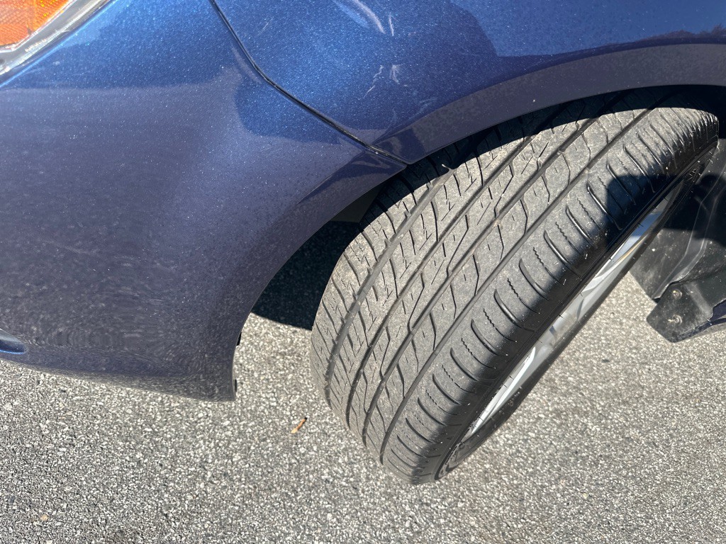 2011 Chevrolet Malibu Image 38