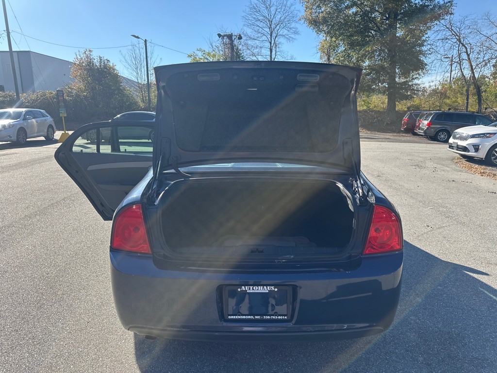 2011 Chevrolet Malibu Image 39