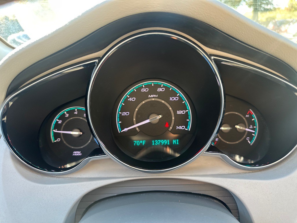 2011 Chevrolet Malibu Image 42