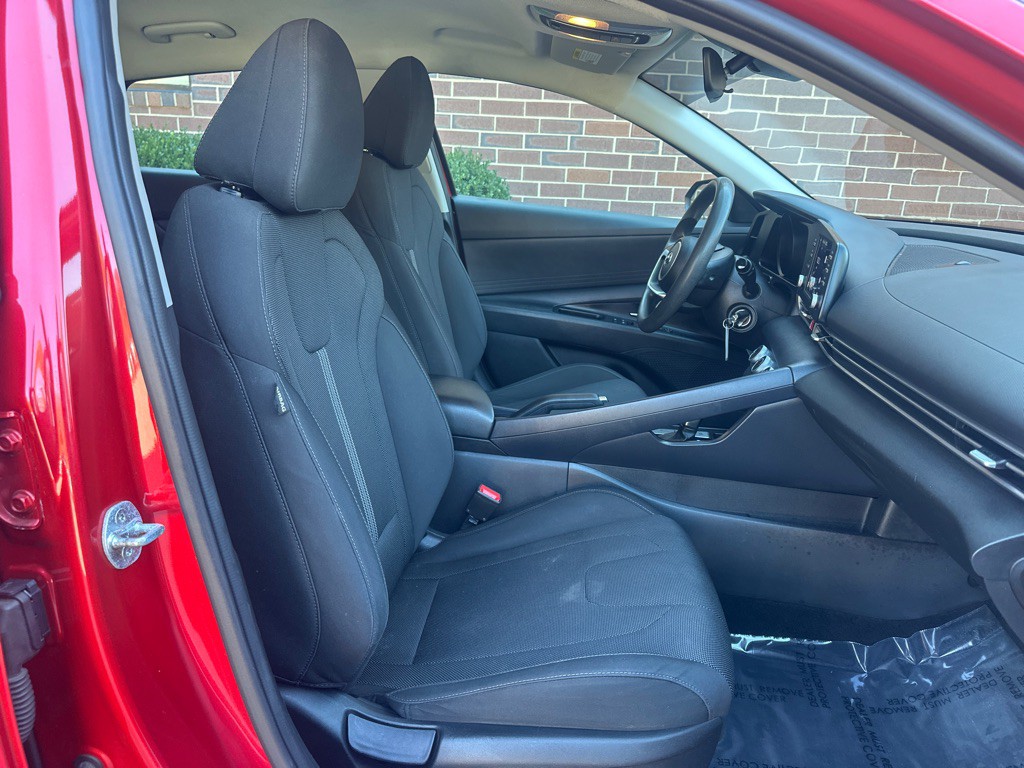 2021 Hyundai Elantra Image 19