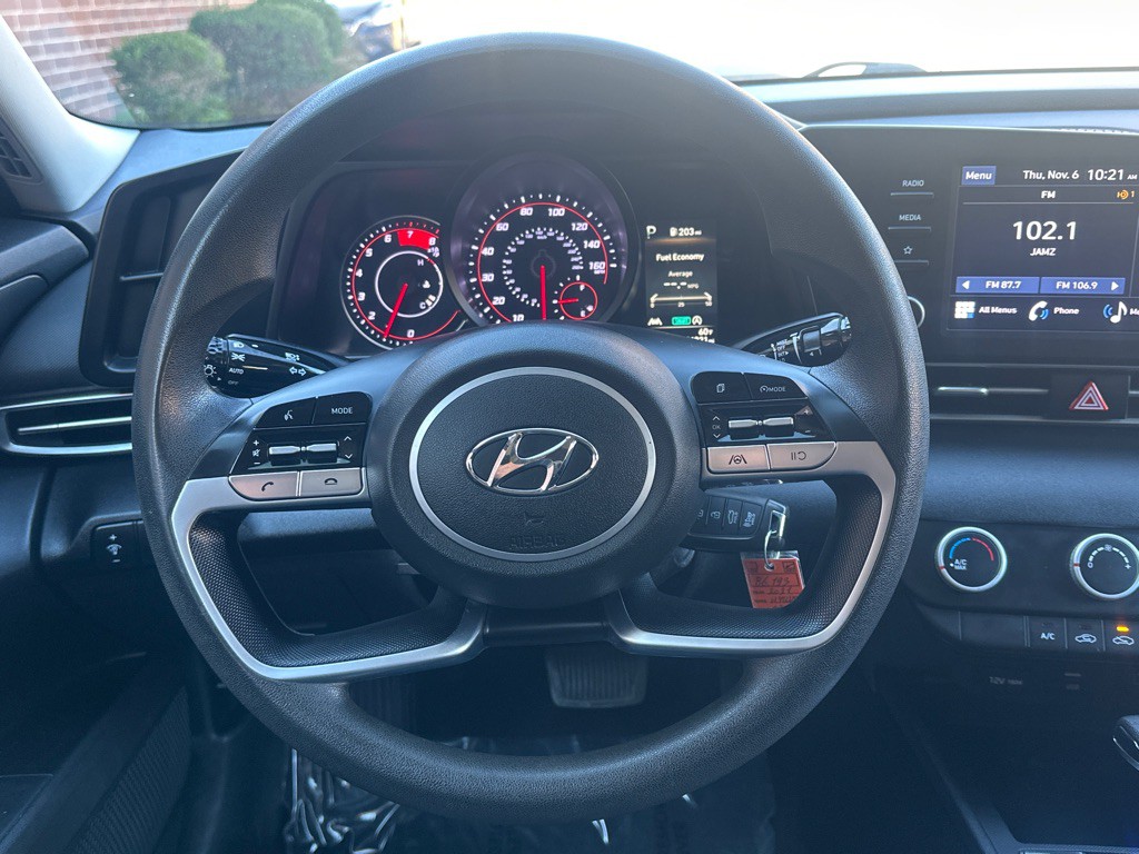 2021 Hyundai Elantra Image 22