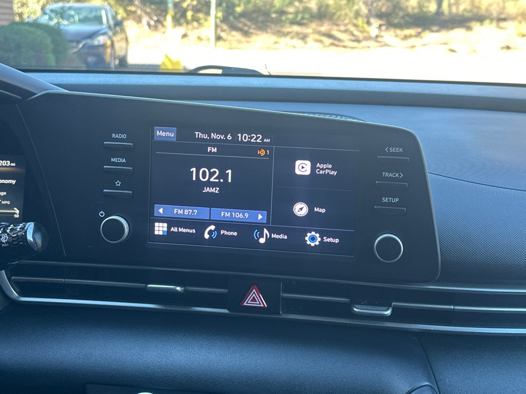 2021 Hyundai Elantra Image 25