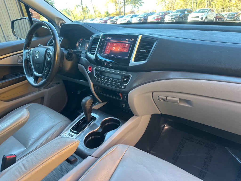2016 Honda Pilot Image 24