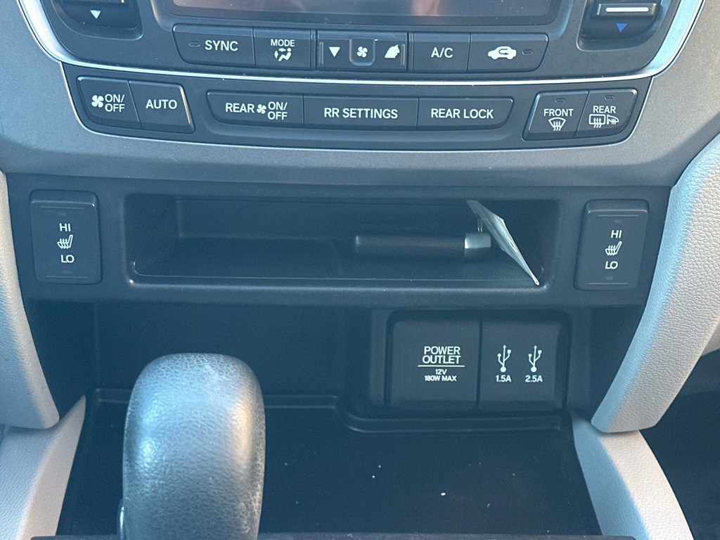 2016 Honda Pilot Image 32