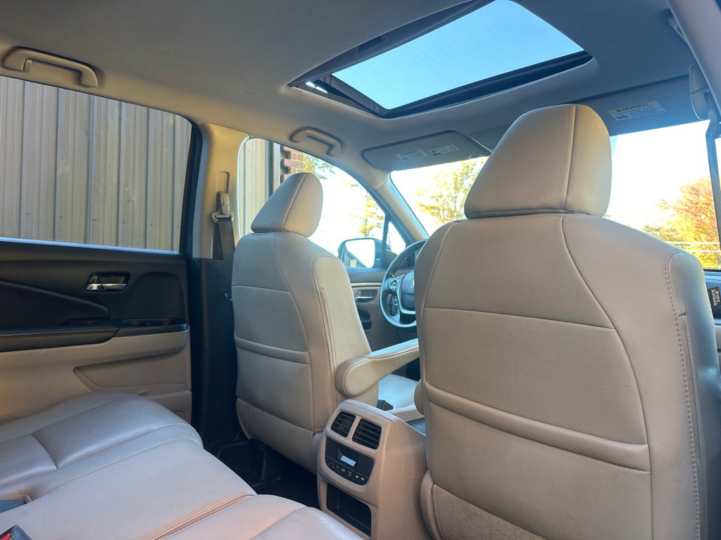 2016 Honda Pilot Image 21