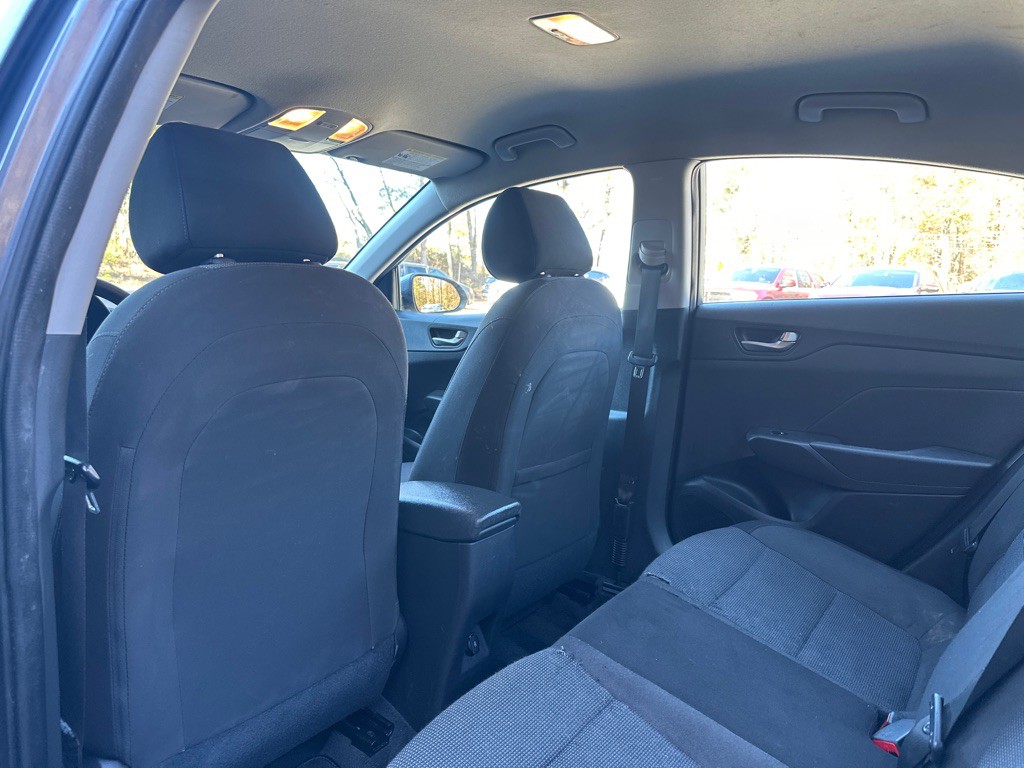 2020 Hyundai Accent Image 13