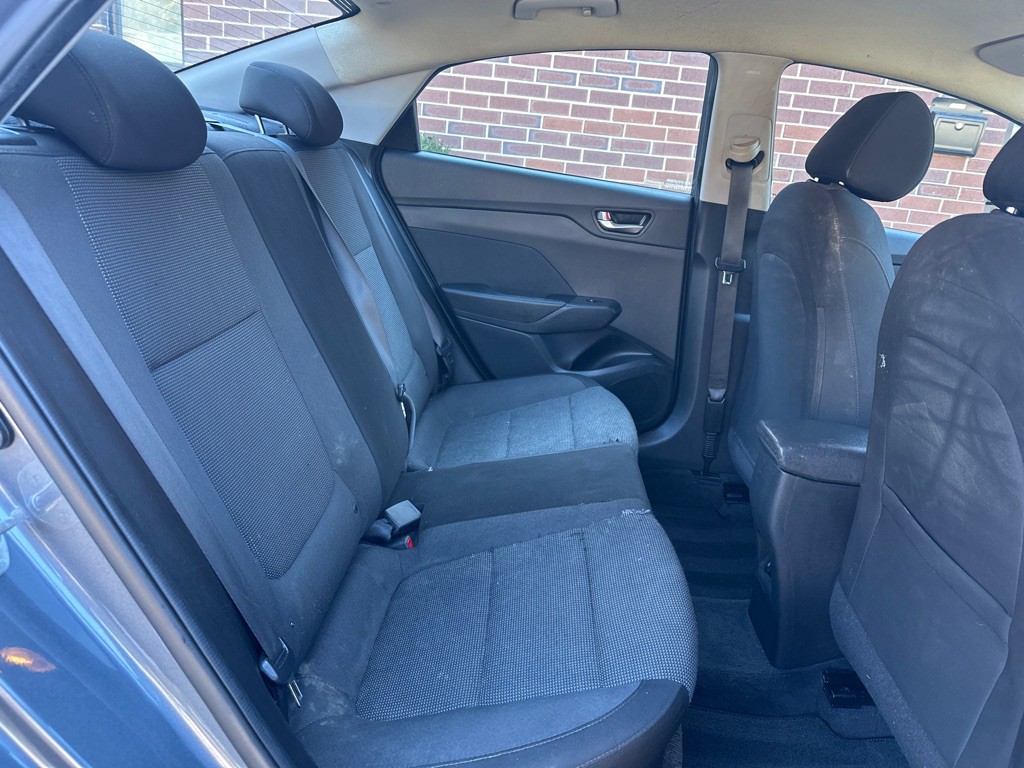 2020 Hyundai Accent Image 15