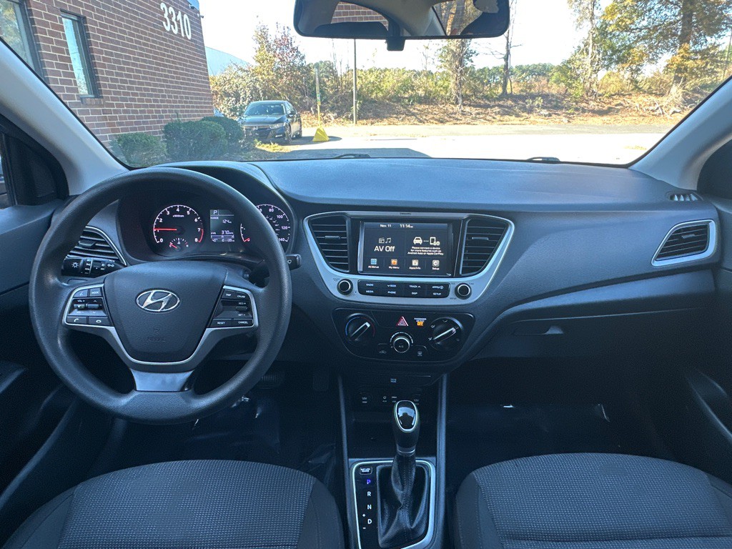 2020 Hyundai Accent Image 19