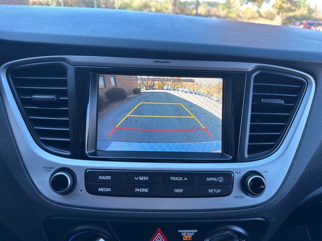 2020 Hyundai Accent Image 24