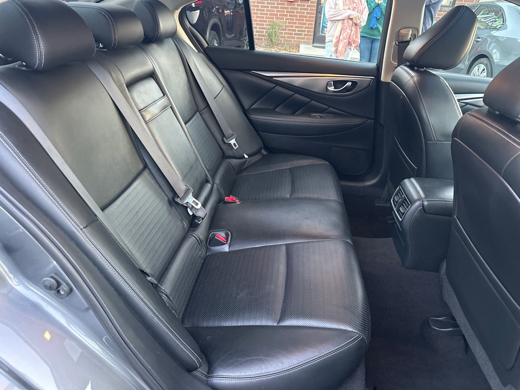 2017 INFINITI Q50 Image 18