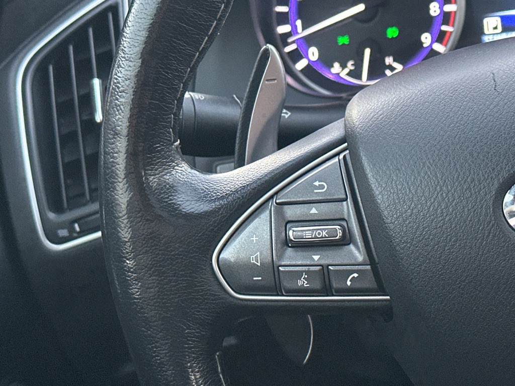 2017 INFINITI Q50 Image 24