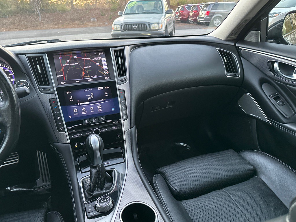 2017 INFINITI Q50 Image 29