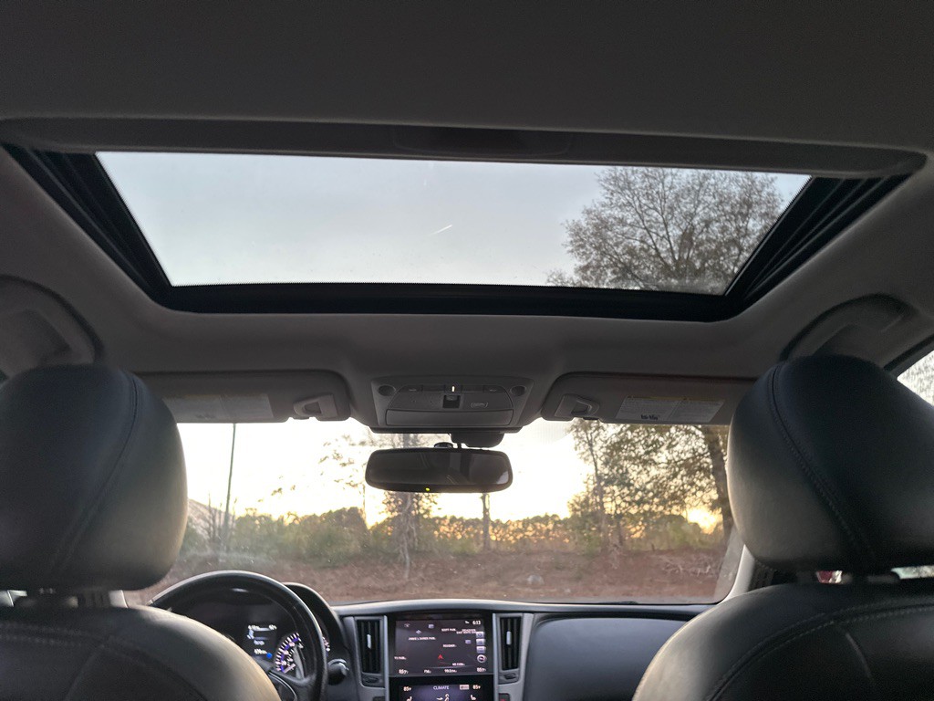 2017 INFINITI Q50 Image 30