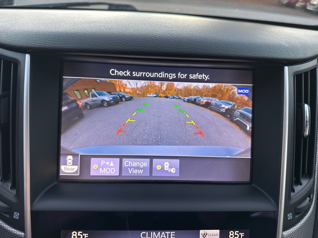 2017 INFINITI Q50 Image 31