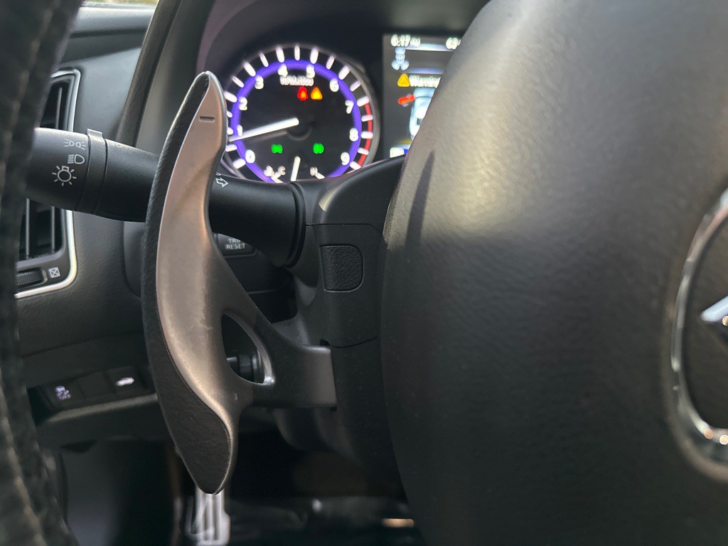 2017 INFINITI Q50 Image 40