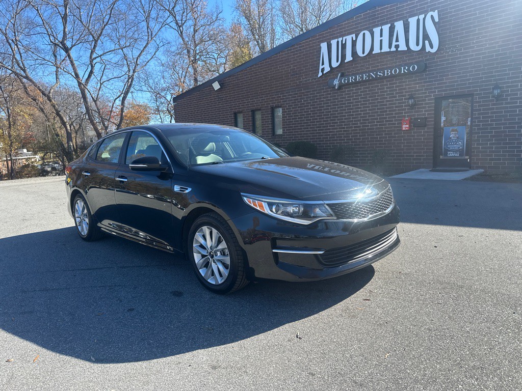 2018 Kia Optima Image 2