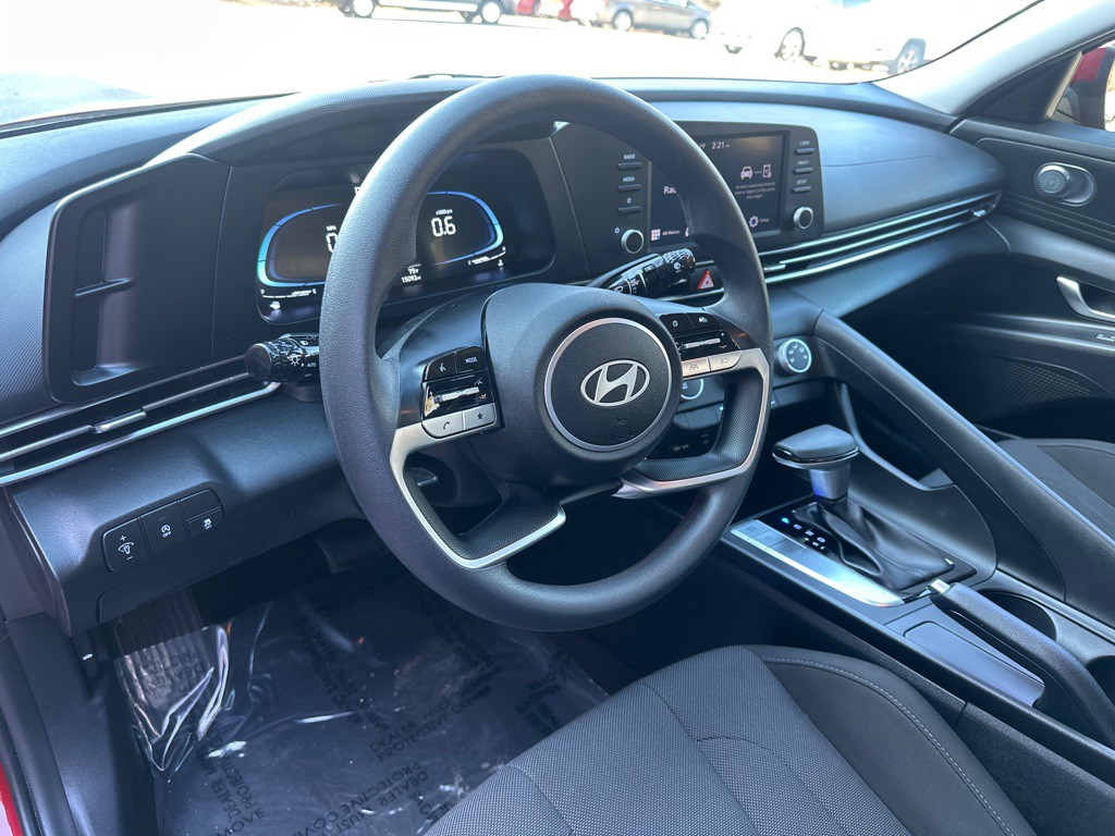 2024 Hyundai Elantra Image 10