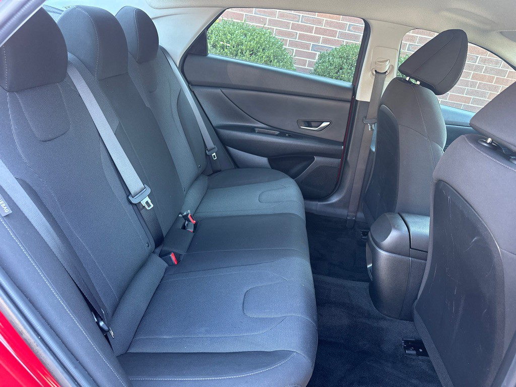 2024 Hyundai Elantra Image 15