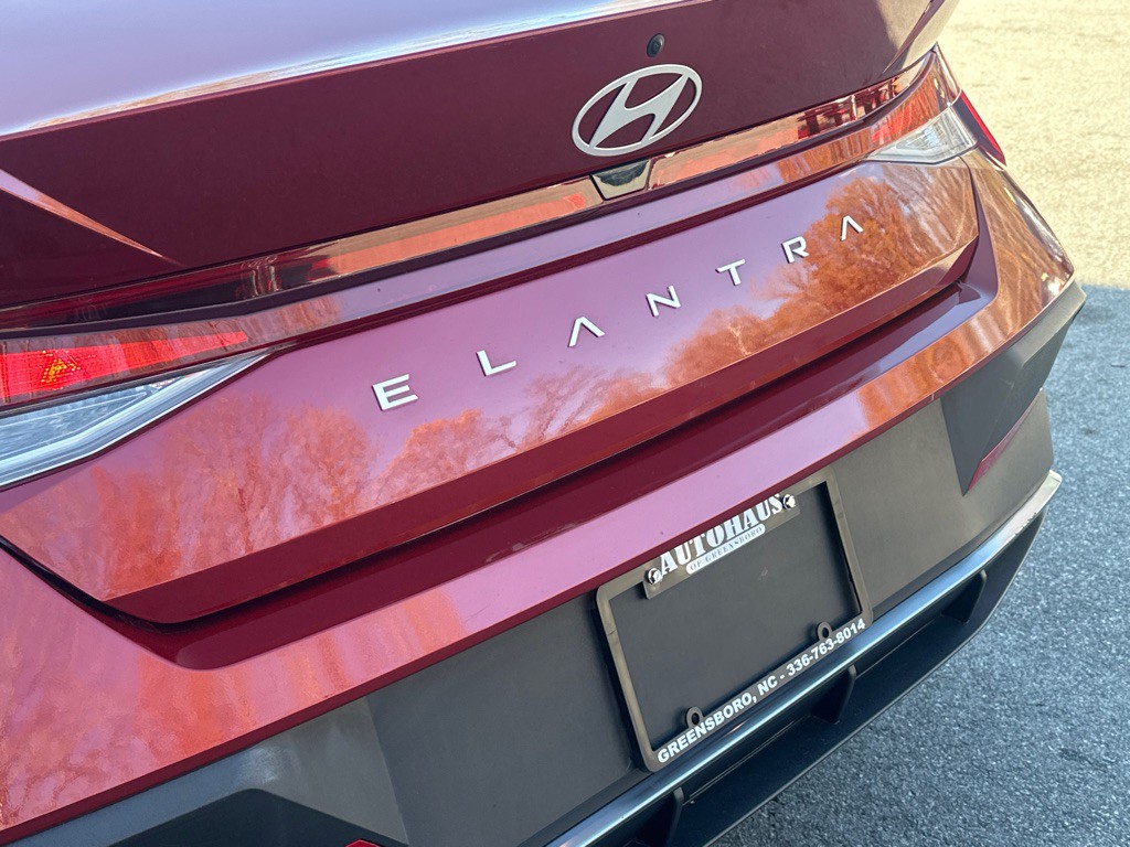 2024 Hyundai Elantra Image 40