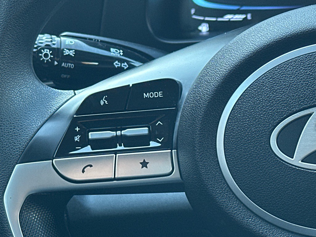 2024 Hyundai Elantra Image 23