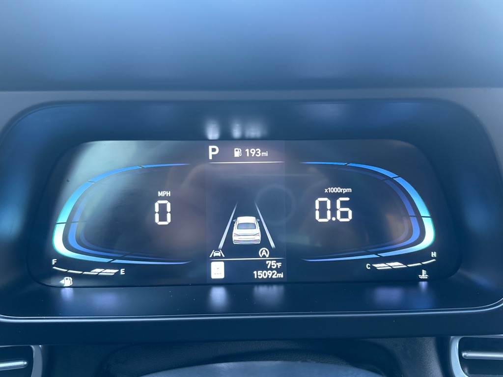 2024 Hyundai Elantra Image 44