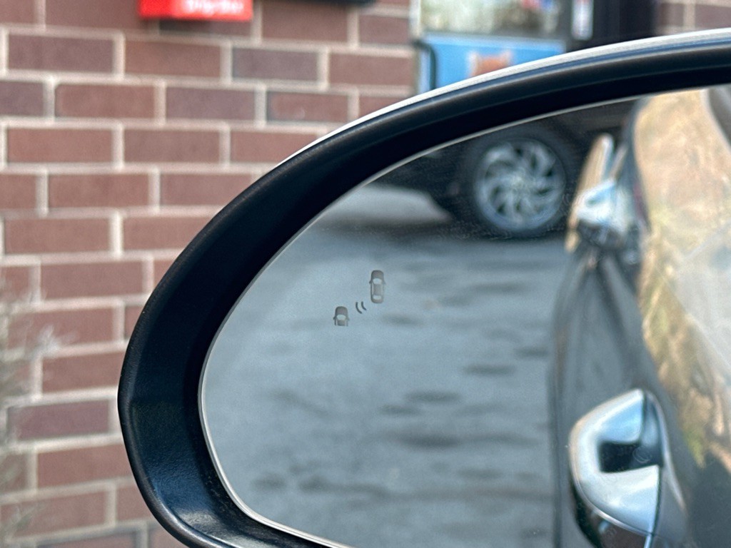 2019 Kia Optima Image 24