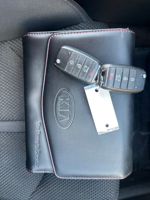 2019 Kia Optima Image 32