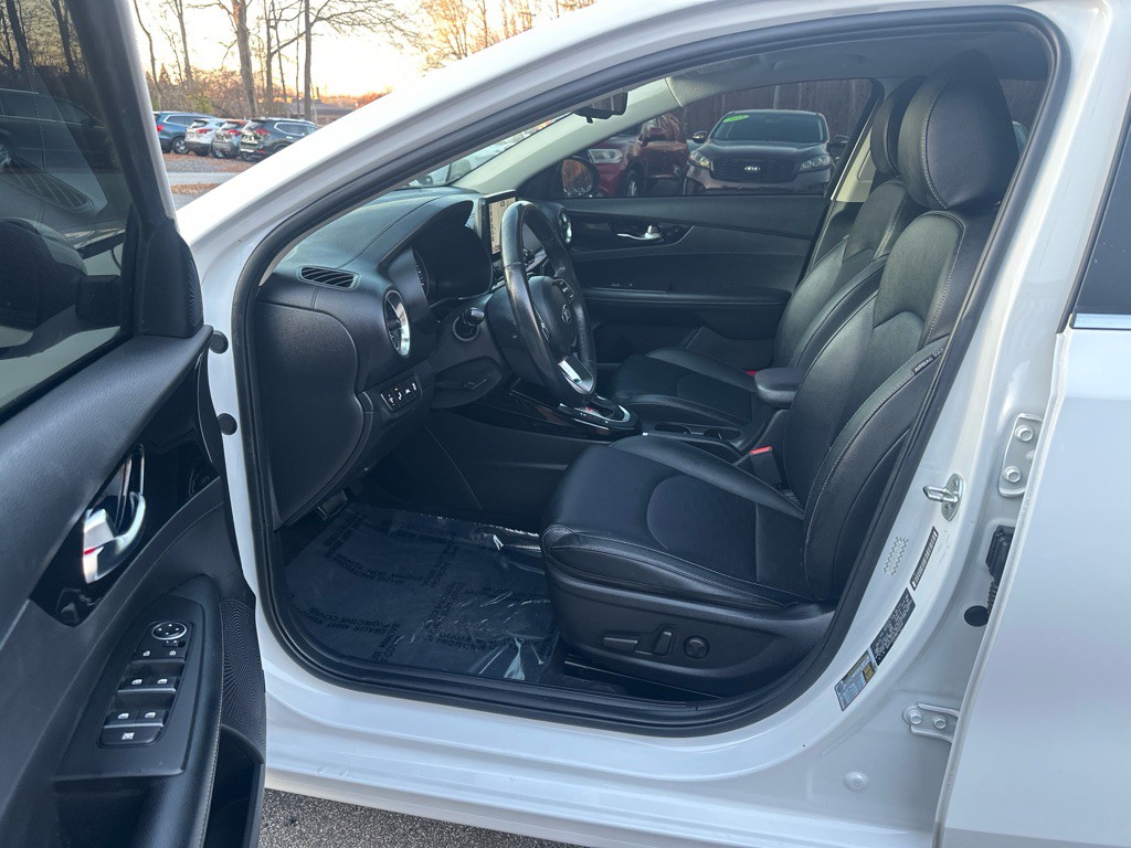 2021 Kia Forte Image 12