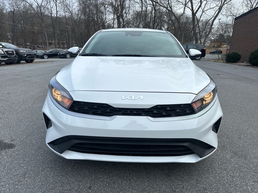 2024 Kia Forte Image 3