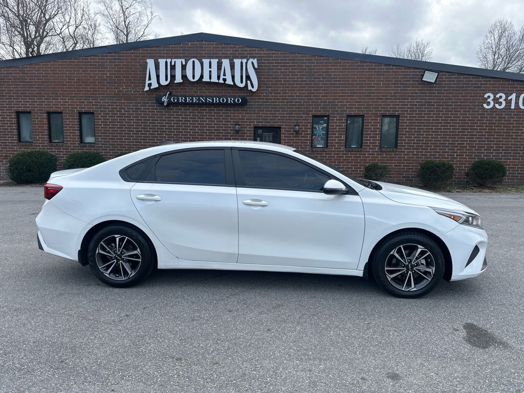 2024 Kia Forte Image 8