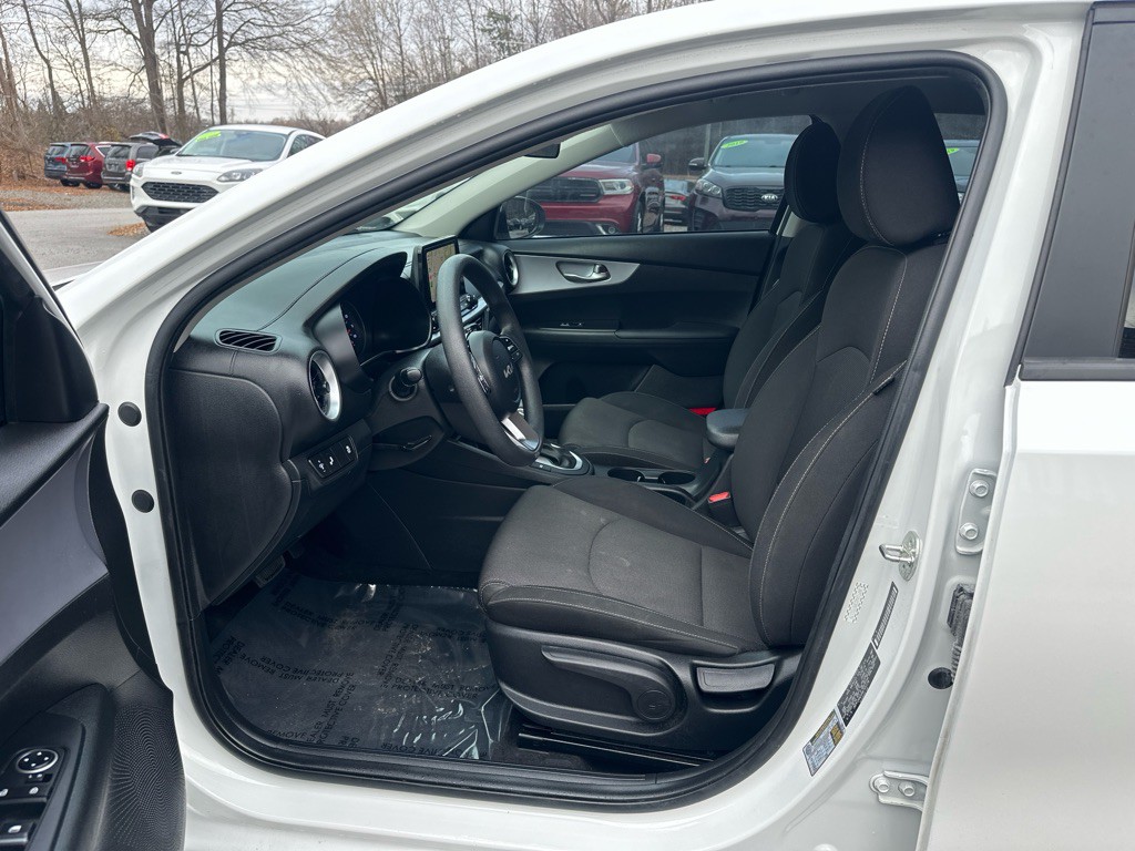 2024 Kia Forte Image 9