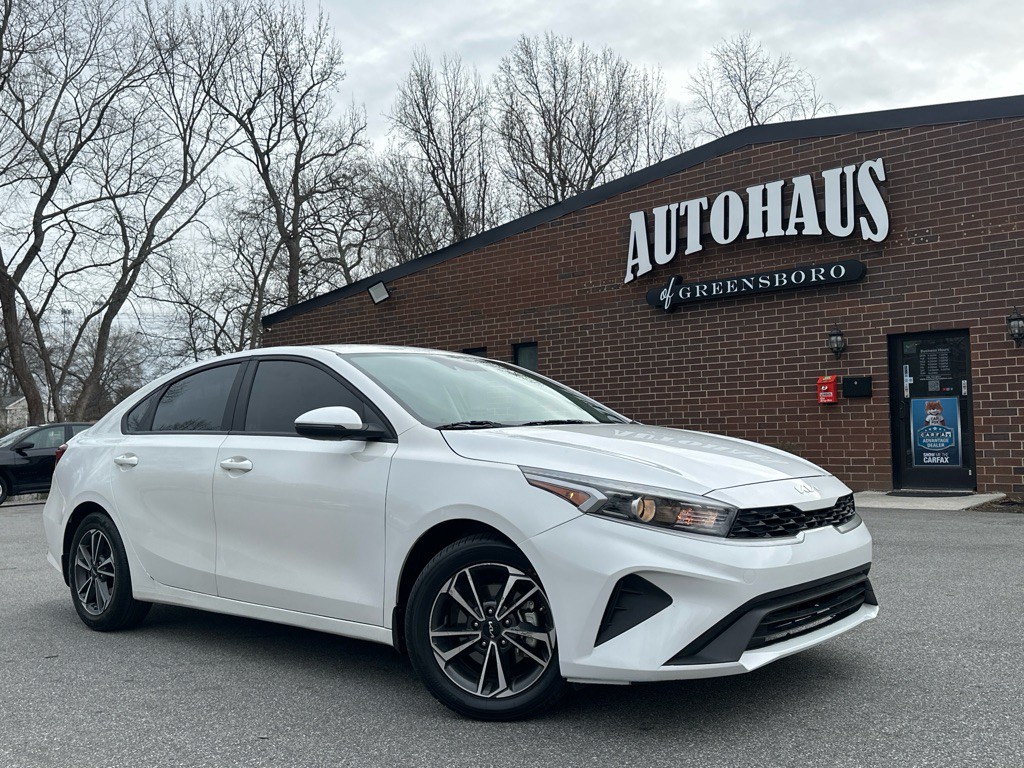 2024 Kia Forte Image 40