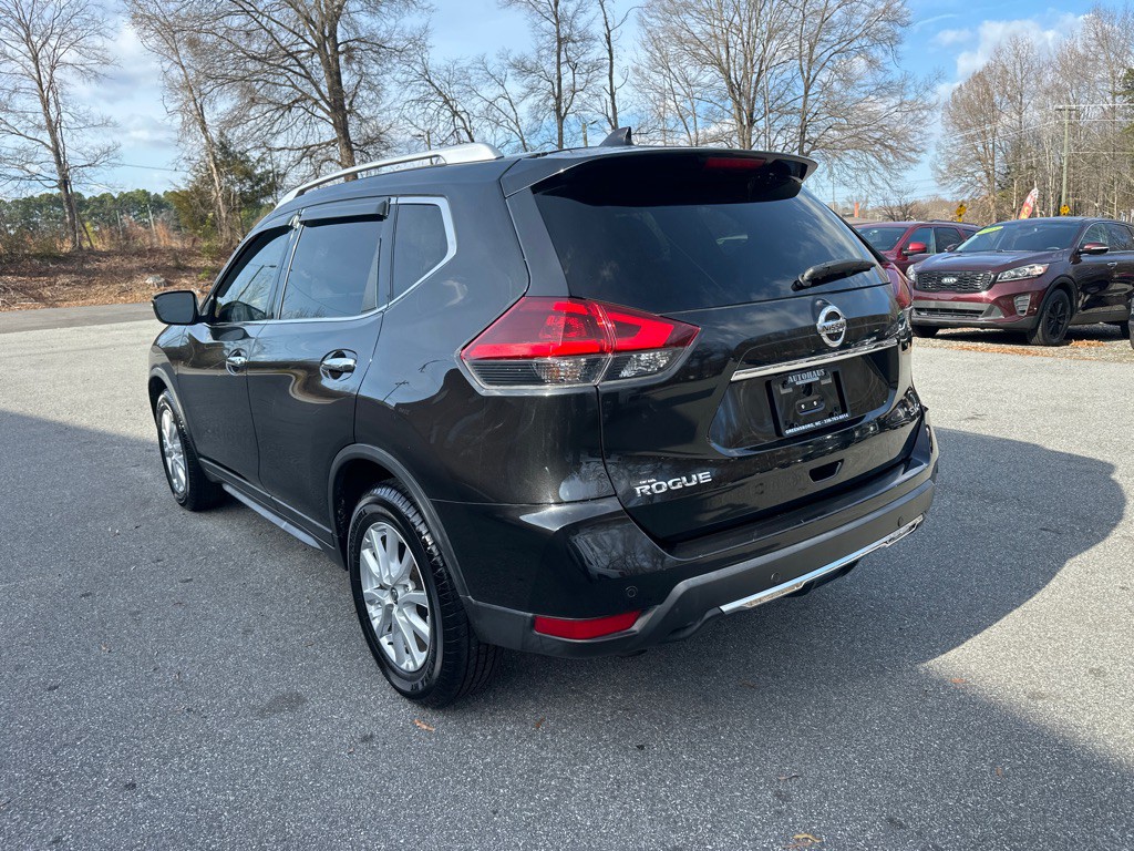 2020 Nissan Rogue Image 5