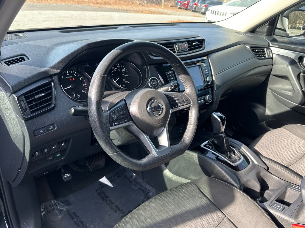 2020 Nissan Rogue Image 11