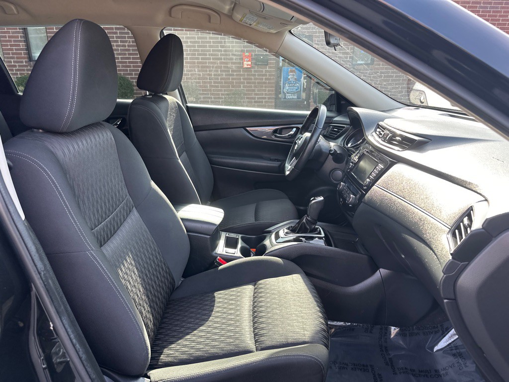 2020 Nissan Rogue Image 19