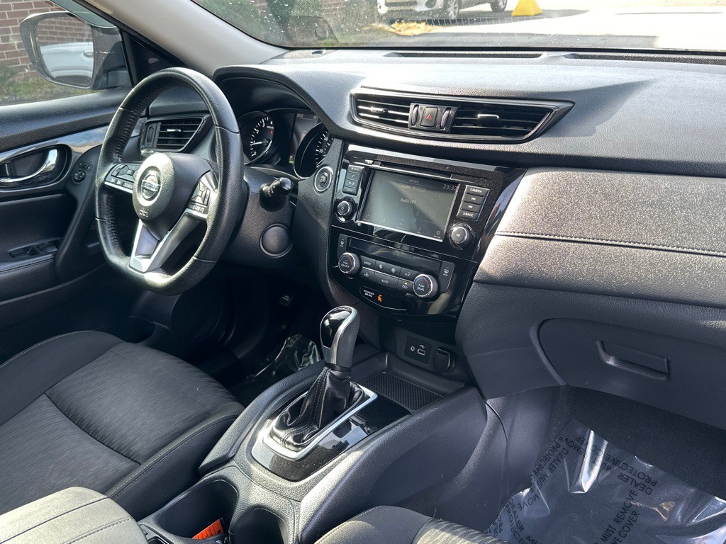 2020 Nissan Rogue Image 20