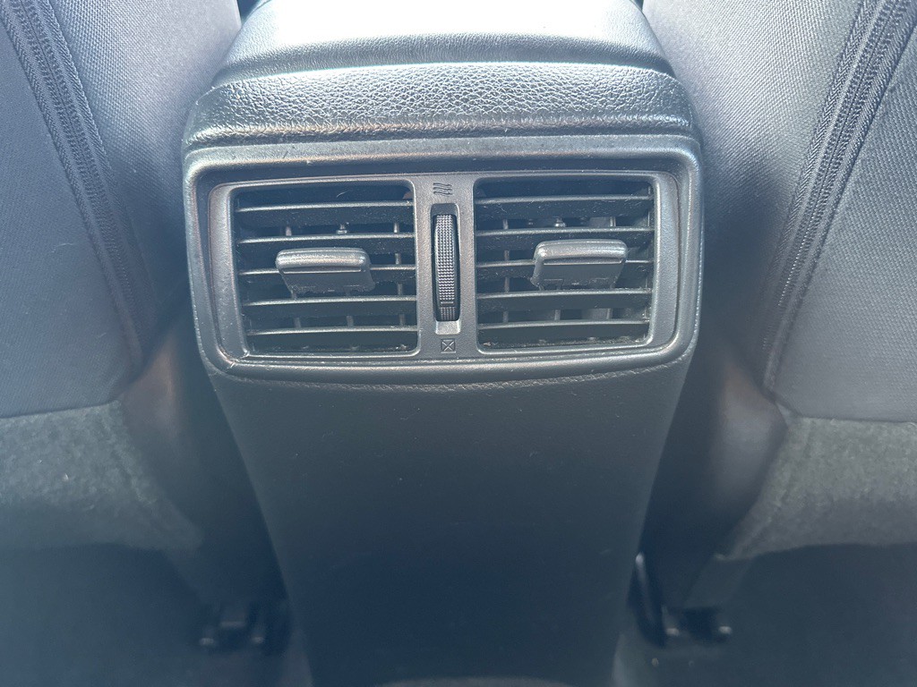 2020 Nissan Rogue Image 30